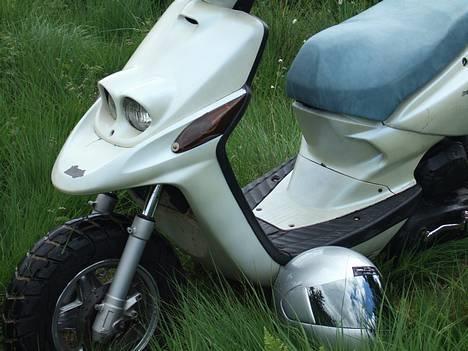 Yamaha Bump - Projekt - Det er gamle billeder, ja. Kommer nok først nye når skjoldene er lakeret. billede 1