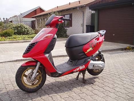 Aprilia sonic GP  (SOLGT) - flot nyt billed på en dejlig sky fri dag =) billede 1