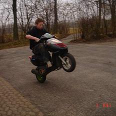 Aprilia sonic projekt GP SOLGT