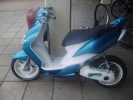 Yamaha jogr aerox projekt2 solgt billede 1