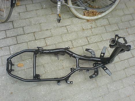 Yamaha Jog R Solgt - mit stel pulverlakeret sort! billede 10