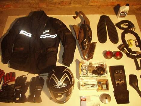 Aprilia Sr50 DiTech - Alle motordele renset i petroleum og derefter sprøjtet i WD40. billede 4