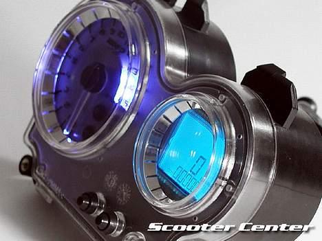 Yamaha Aerox R "Tech3"(Stjållet) - Sådan ser den nye instrumentering ud. (Modelfoto) billede 10