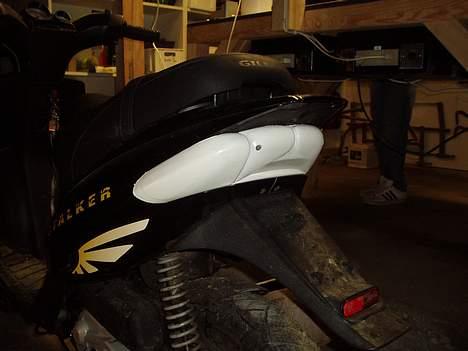 Gilera Stalker ~ SOLGT - - her er min baglyge og blinklys malet hvide jeg synes det ser fed ud! Før.. billede 2
