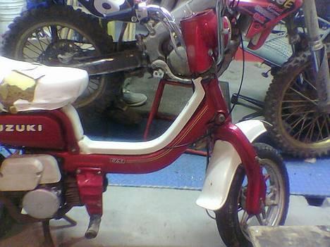 Suzuki Fz  TIL SALG *Team WB* billede 1