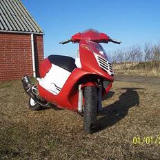 Aprilia Sonic (SOLGT)