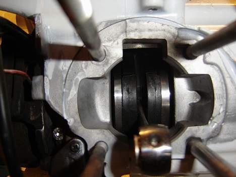 Aprilia sonic GP - lige et hurtigt billed af farmand´s neo´s motor som han er i gang med . hehe billede 14