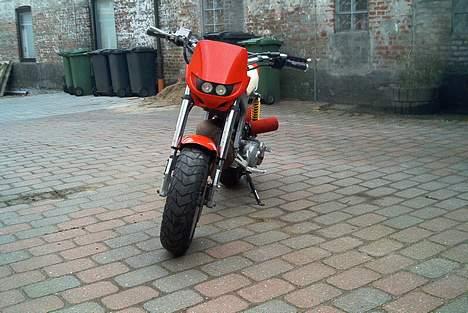 Suzuki street magic SOLGT - Taget den 7 April billede 3