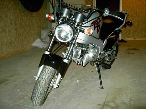 Skyteam PBR ST50 125 ccm - Med gammel motor og udstødning billede 3