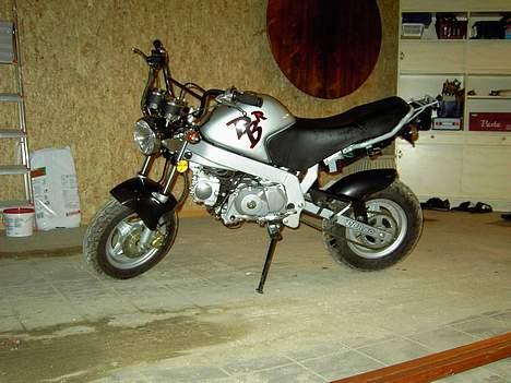 Skyteam PBR ST50 125 ccm - Med gammel motor og udstødning billede 4