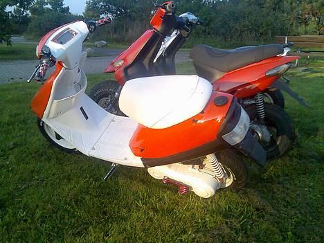 Yamaha Jog Fs  slogt 14/3-07 billede 7
