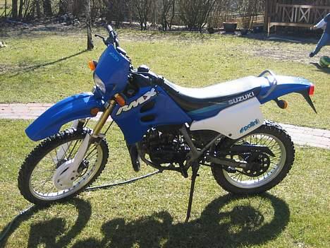 Suzuki RMX billede 3