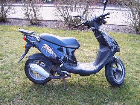 PGO Tornado/hot50 (Solgt) - her kan man se hvor grim og rusten udstødningen var billede 4