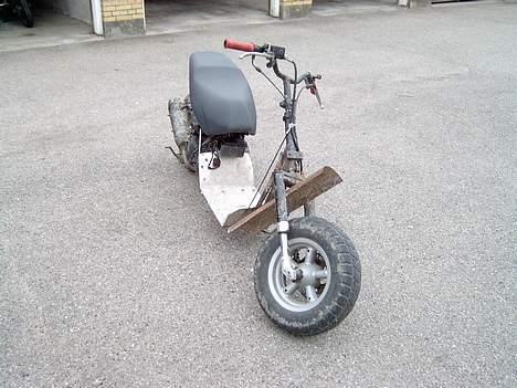 Aprilia Harley Rally "SOLGT" billede 2