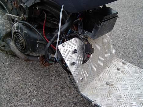 Aprilia Harley Rally "SOLGT" billede 4