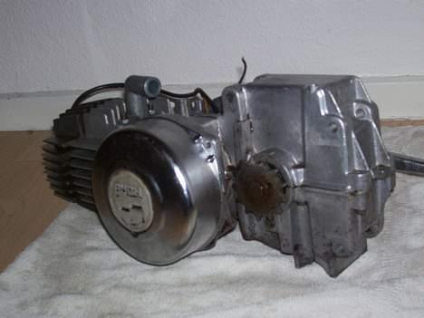 Puch Maxi K Solgt - motor 1 efter at have været vasket billede 4