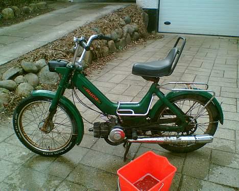 Puch Maxi k Projekt SOLGT!:P - her bliver den vasket. billede 5