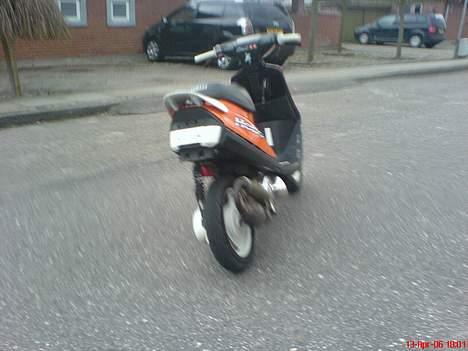 Yamaha Jog (SOLGT) - Undskyld kvaliteten, det er taget med mobil. billede 4