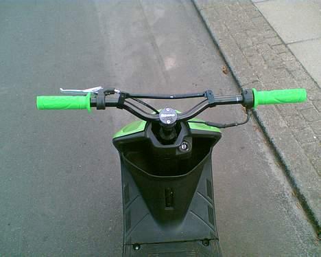 Yamaha jog (solgt) :'( billede 9