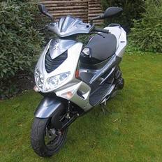 Peugeot SpeedFight 2