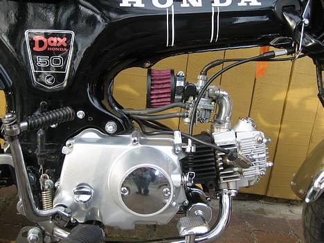Honda Dax -- lowrider (SOLGT) - Dax motoren. Køre virkelig godt ! billede 8