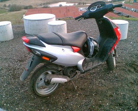 Piaggio Nrg Mc3 (Solgt) - 12/04/06 da det nye udstødning kom på  billede 13