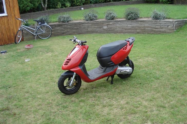 Aprilia sonic byttet til ssm  - så blev den sku rød :) fra den 19 august billede 14