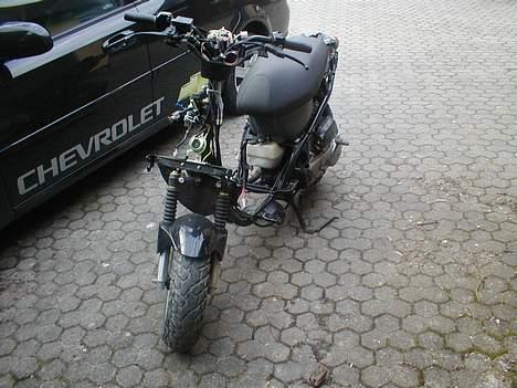 PGO Hot 50 - solgt - - Forfra billede 10