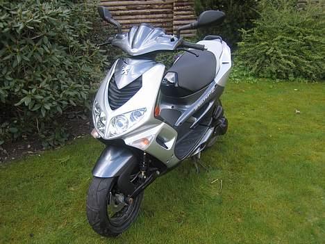 Peugeot SpeedFight 2 billede 2