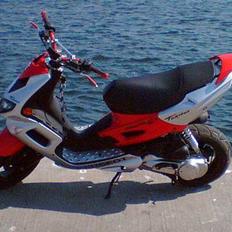 Peugeot SpeedfightFurious*NAKKET*