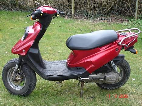 PGO Hot 50 (SOLGT) billede 1