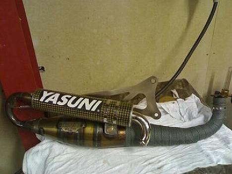 Yamaha aeroxYZF R1  SOLGT..  - fars yasuni C 20 med Power wrap billede 9