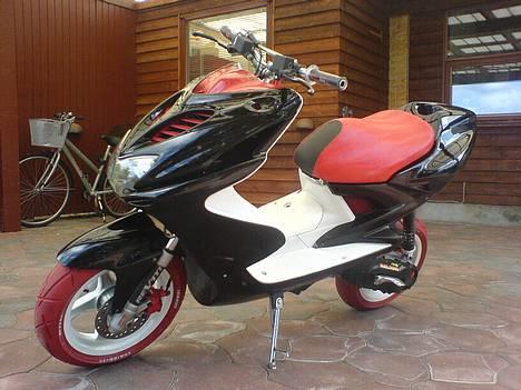 Yamaha Aerox 19,4hk SOLGT billede 6