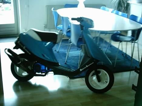 Yamaha jog as SOLGT billede 3