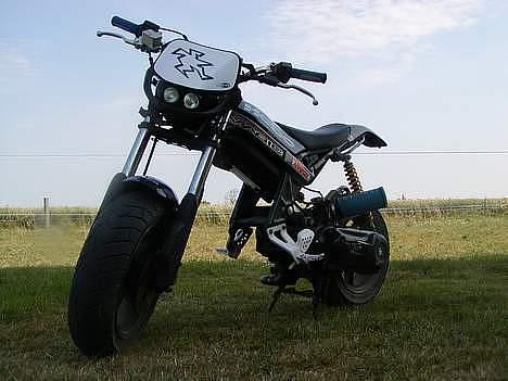 Suzuki Street Magic - SOLGT -   billede 1