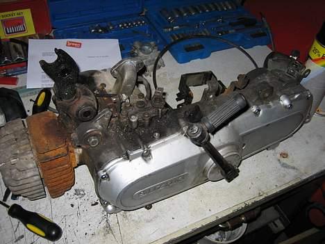 Suzuki Fz 50 ****SOLGT**** - Et stk motor klar til renovering billede 9