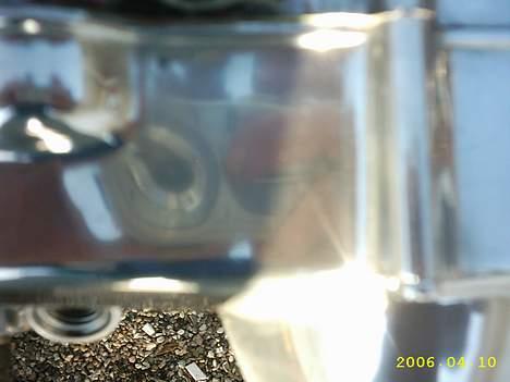 Honda CD 50 [Projekt] - et nærbilled af den højglanspolerede motor.. billede 8