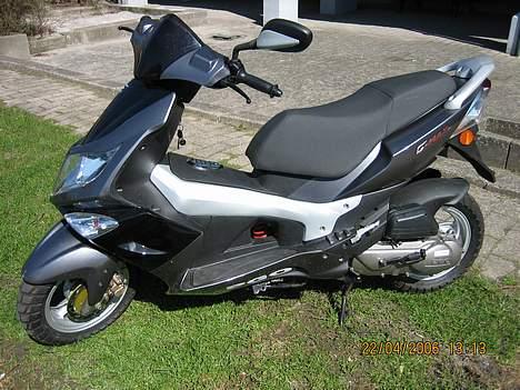 PGO G Max*** SOLGT**** billede 1