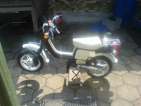 Suzuki FZ50 (SOLGT) billede 17