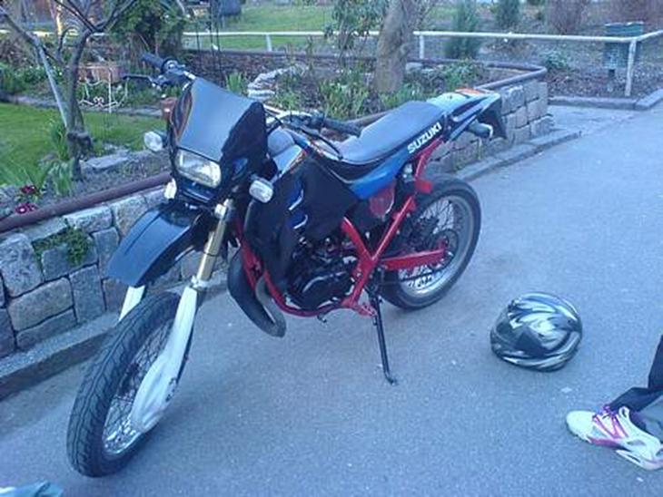 {{currentPhoto.altText}} billede {{currentPhoto.number}}