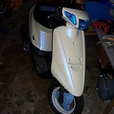 Yamaha Jog ( TIL SALG )