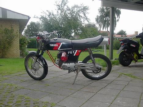 Yamaha 4 gear SOLGT - Jojo... billede 3