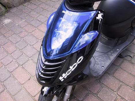 Aprilia Sonic - Forlyset får en lækker farve om natten! billede 3