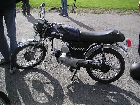 Suzuki K50B - Från Sidan billede 1