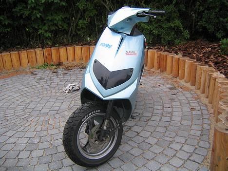 Suzuki Estilete billede 1