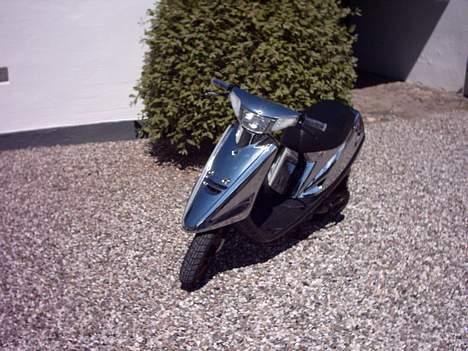 Yamaha Jog AS - Crome - Mit kamera har det ikke så godt, derfor billederne er så "tamme", selvom det var dejligt solskins vejr den dag... billede 1