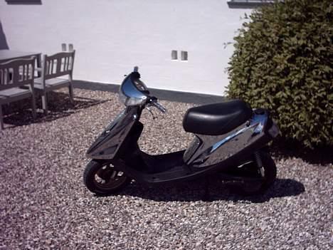 Yamaha Jog AS - Crome - Mit kamera har det ikke så godt, derfor billederne er så "tamme", selvom det var dejligt solskins vejr den dag... billede 2