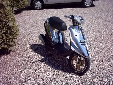Yamaha Jog AS - Crome - Mit kamera har det ikke så godt, derfor billederne er så "tamme", selvom det var dejligt solskins vejr den dag... billede 4