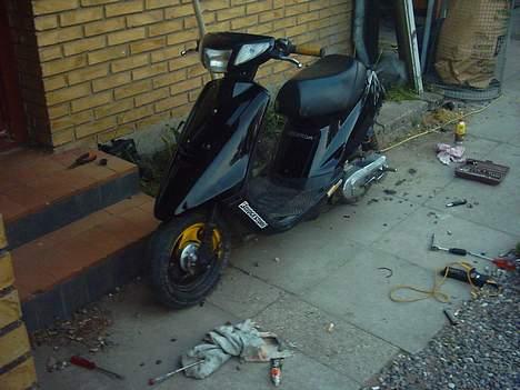 Yamaha ´jog solgt billede 3