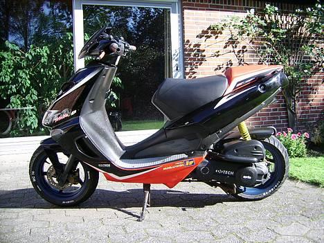 Aprilia SR50 DiTech *Solgt* billede 2